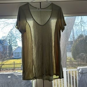 Daytrip short sleeve top size medium